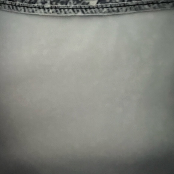 Gray Top - Picture 4 of 4